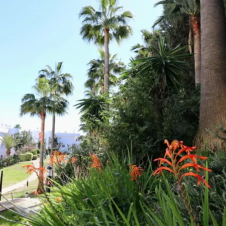 Golf Resort, Pool, Bbq, Massive Sunny Terrace With Mountain Views * Estepona