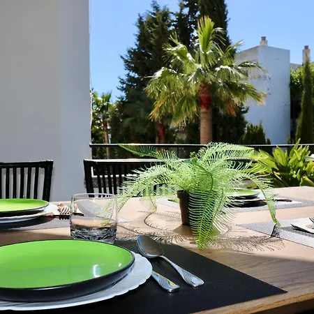 Golf Resort, Pool, Bbq, Massive Sunny Terrace With Mountain Views * Estepona