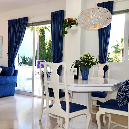 Golf Resort, Pool, Bbq, Massive Sunny Terrace With Mountain Views Apartment Estepona