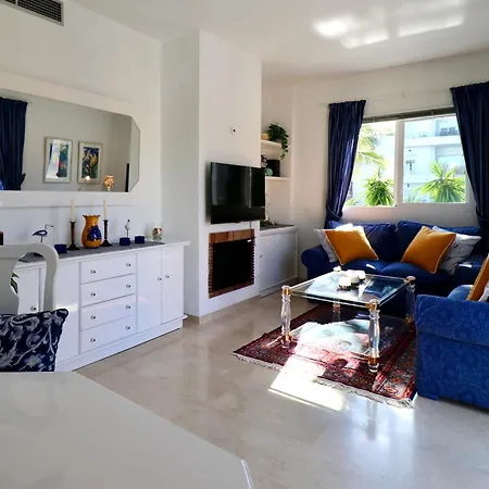 Golf Resort, Pool, Bbq, Massive Sunny Terrace With Mountain Views * Estepona