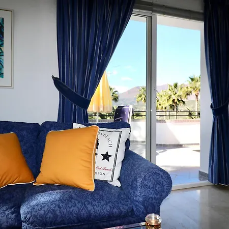 Golf Resort, Pool, Bbq, Massive Sunny Terrace With Mountain Views Appartement
