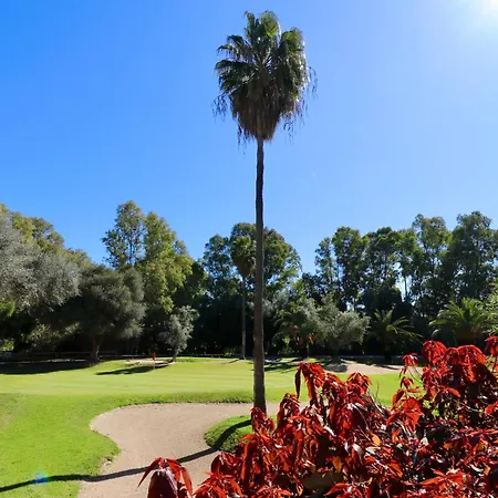 Golf Resort, Pool, Bbq, Massive Sunny Terrace With Mountain Views Appartement *