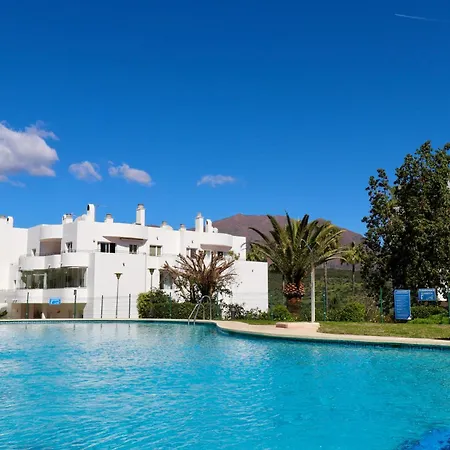 Golf Resort, Pool, Bbq, Massive Sunny Terrace With Mountain Views شقة *