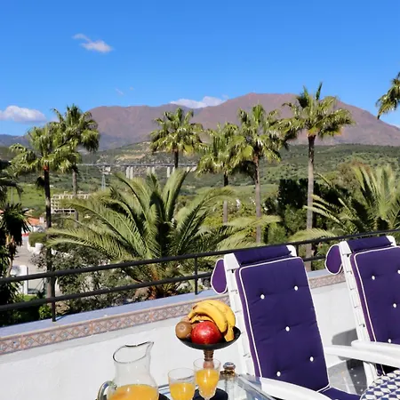 Golf Resort, Pool, Bbq, Massive Sunny Terrace With Mountain Views דירה