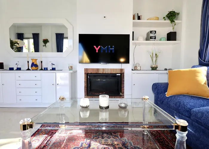 Golf Resort, Pool, Bbq, Massive Sunny Terrace With Mountain Views Apartment