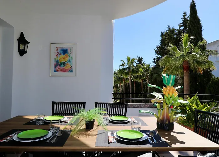 Golf Resort, Pool, Bbq, Massive Sunny Terrace With Mountain Views Apartment Estepona