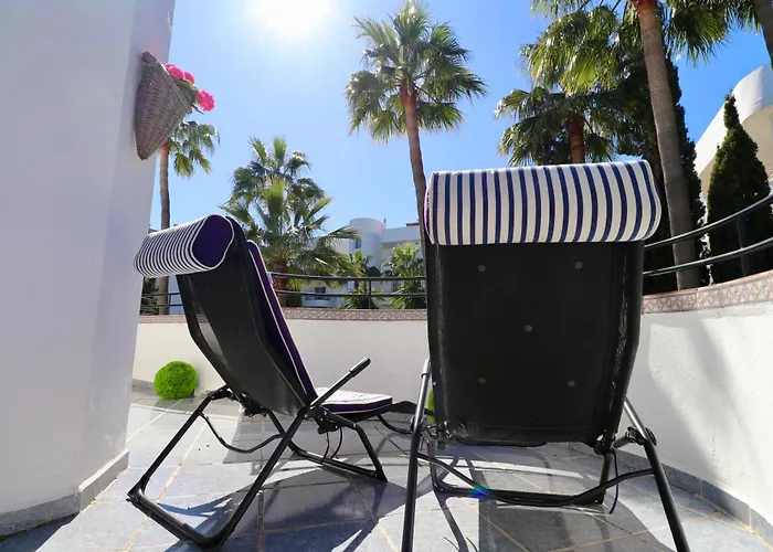 Golf Resort, Pool, Bbq, Massive Sunny Terrace With Mountain Views Apartment *