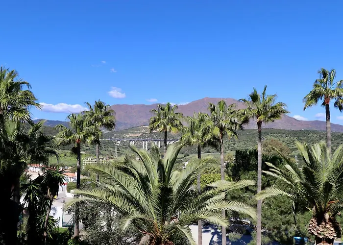 Golf Resort, Pool, Bbq, Massive Sunny Terrace With Mountain Views Apartment *