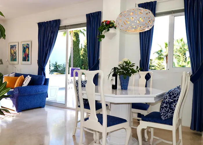 Golf Resort, Pool, Bbq, Massive Sunny Terrace With Mountain Views 아파트 에스테포나