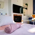 Golf Resort, Pool, Bbq, Massive Sunny Terrace With Mountain Views